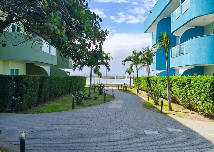 Arraial Do Cabo - Golden Lake